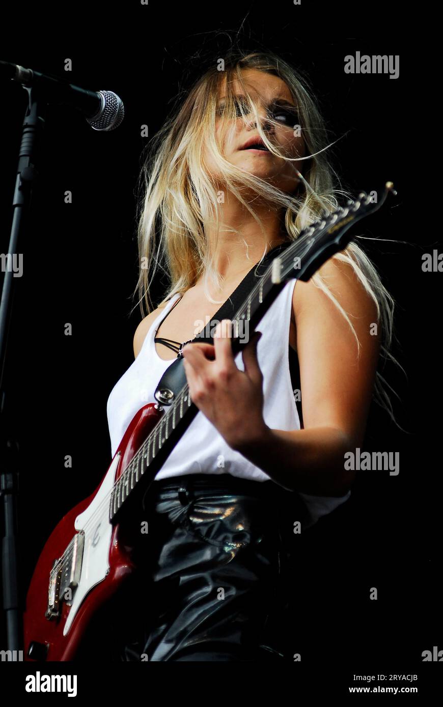 Daisy May Keeley Coburn Daisy Dares You, V2010, Hylands Park