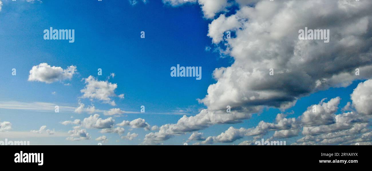 Blue sky clouds backdrop hi-res stock photography and images - Alamy