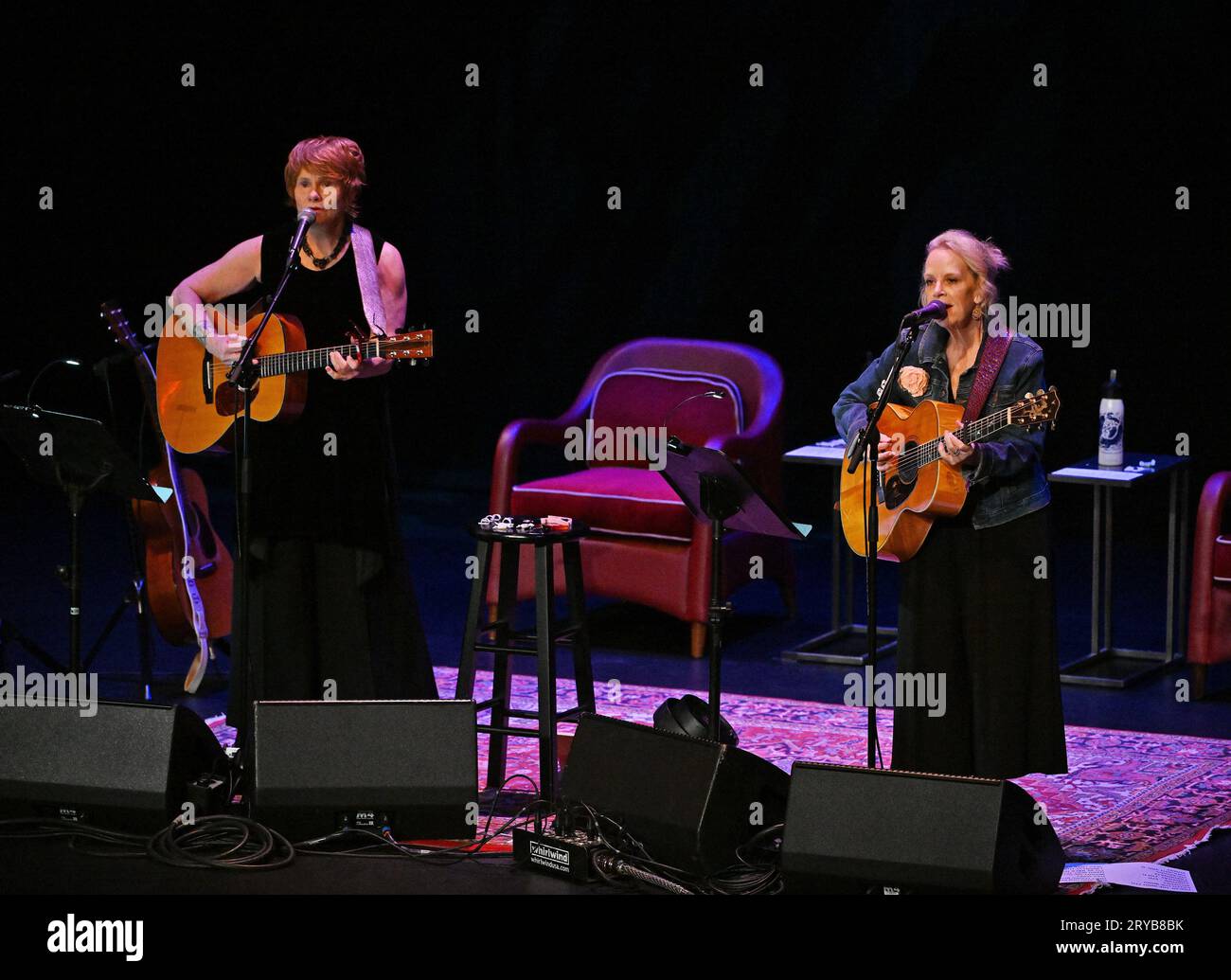 Fort Lauderdale, FL, USA. 29th Sep, 2023. Mary Chapin Carpenter and Shawn Colvin perform at The Broward Center For The Performing Arts on September 29, 2023 in Fort Lauderdale, Florida. Credit: Mpi04/Media Punch/Alamy Live News Stock Photo