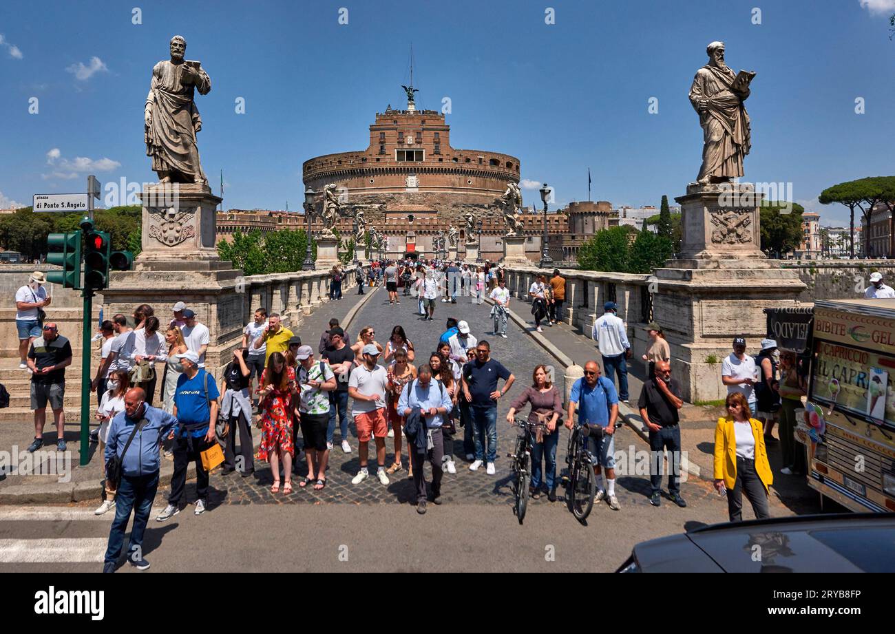 Rome castle santangelo hi-res stock photography and images - Alamy