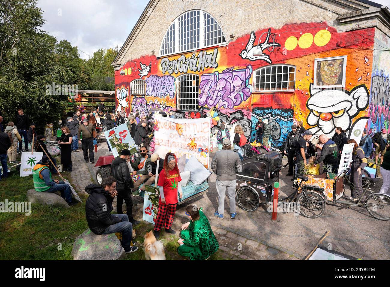 Demonstration for the legalization of cannabis in Copenhagen, Saturday 30 September 2023. The demonstration goes from Christiania to Christiansborg Castle Square. Freetown Christiania in Copenhagen is known for its cannabis-friendly culture and free-spirited residents. Christiania is considered to be the fourth largest tourist attraction in Copenhagen, with half a million visitors annually. (Photo: Emil Helms/Scanpix 2023) Stock Photo