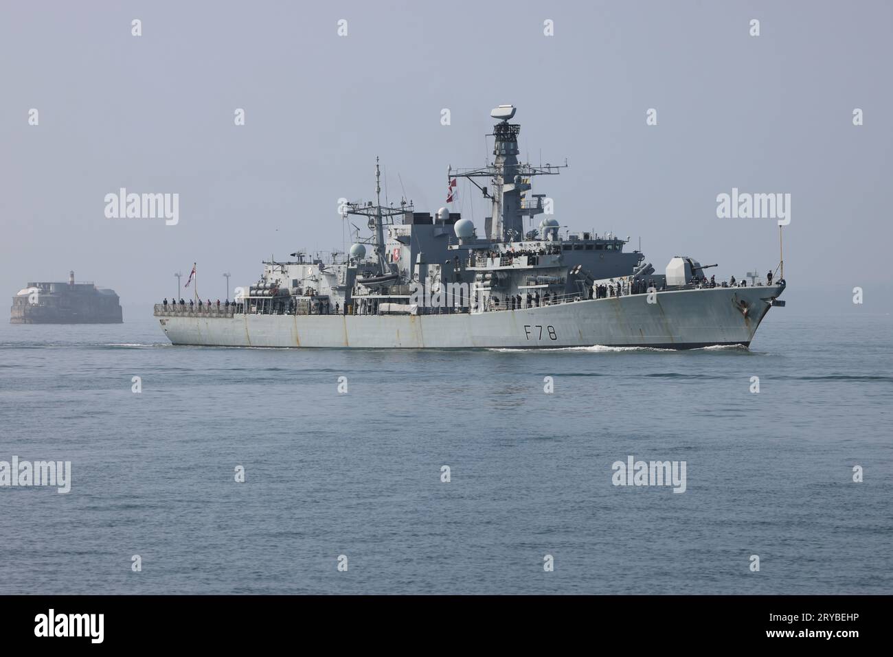 The Royal Navy frigate HMS KENT return to its home port after partaking in Exercise Formidable Shield Stock Photo