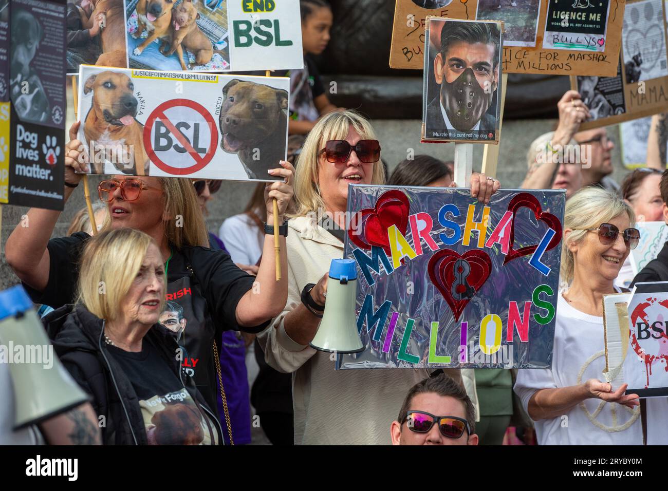 London, England, UK. 30th Sep, 2023. XL Bully owners stage protest ...