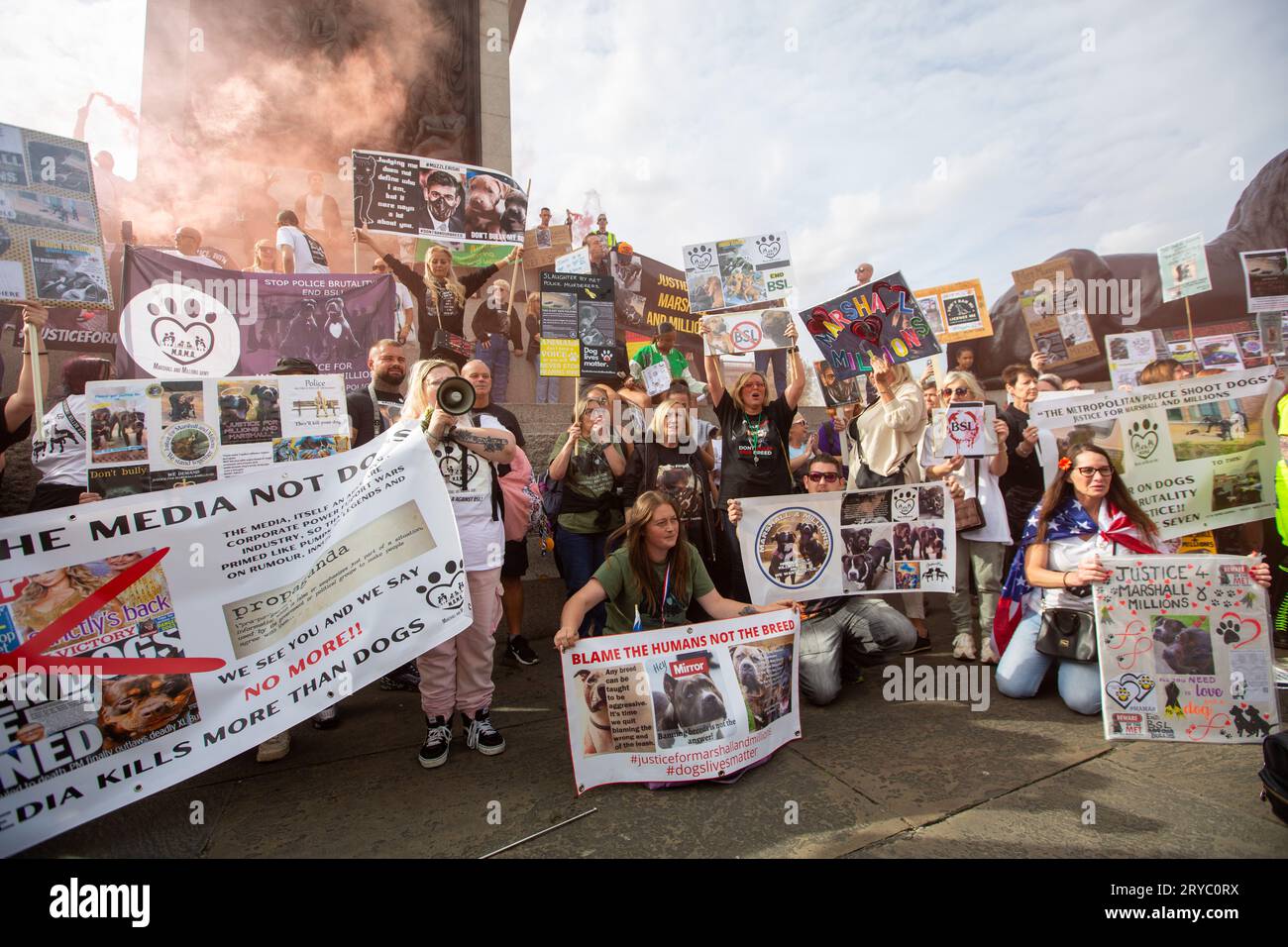 London, England, UK. 30th Sep, 2023. XL Bully owners stage protest ...