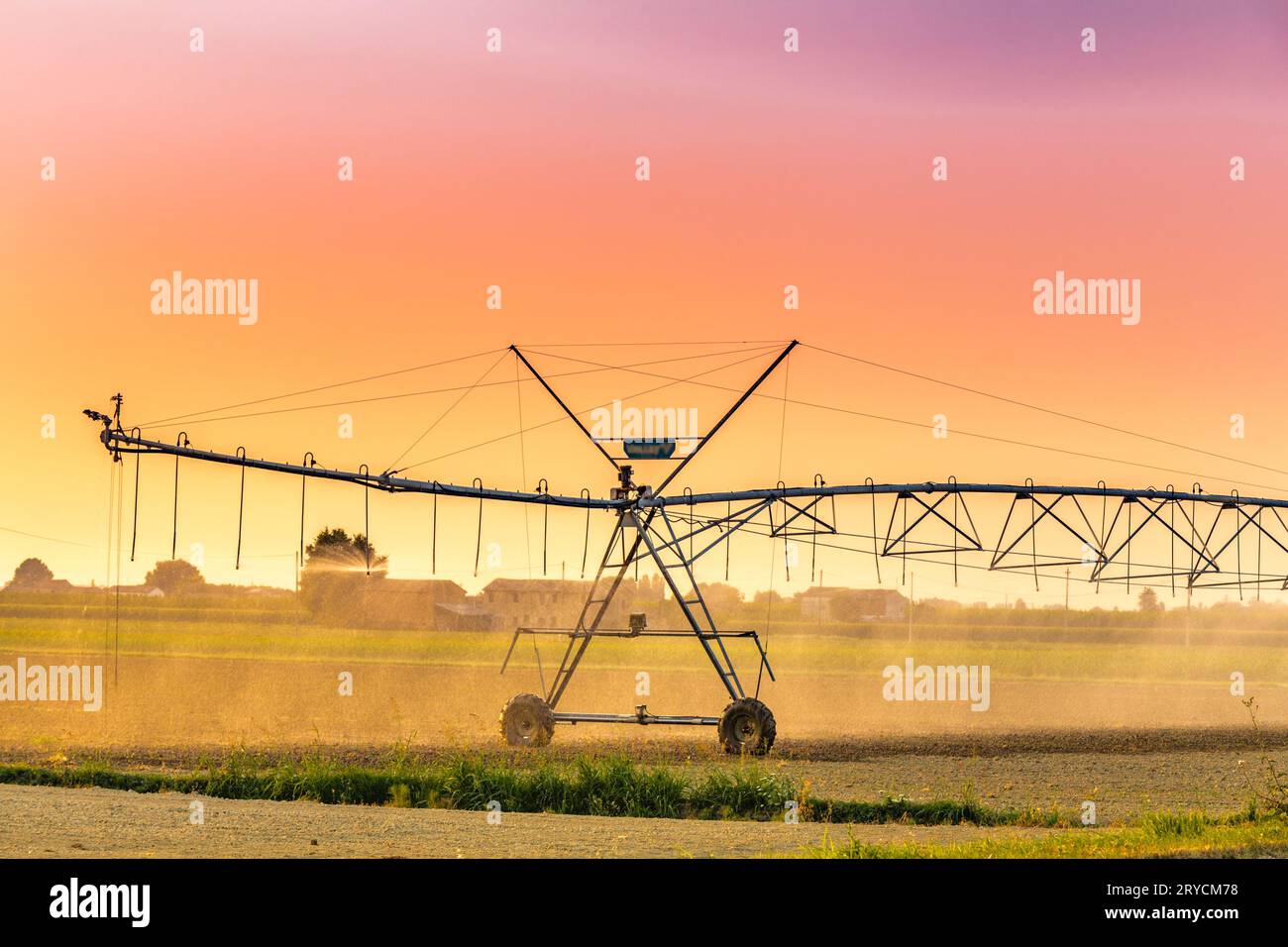 Pivot equipment hi-res stock photography and images - Alamy