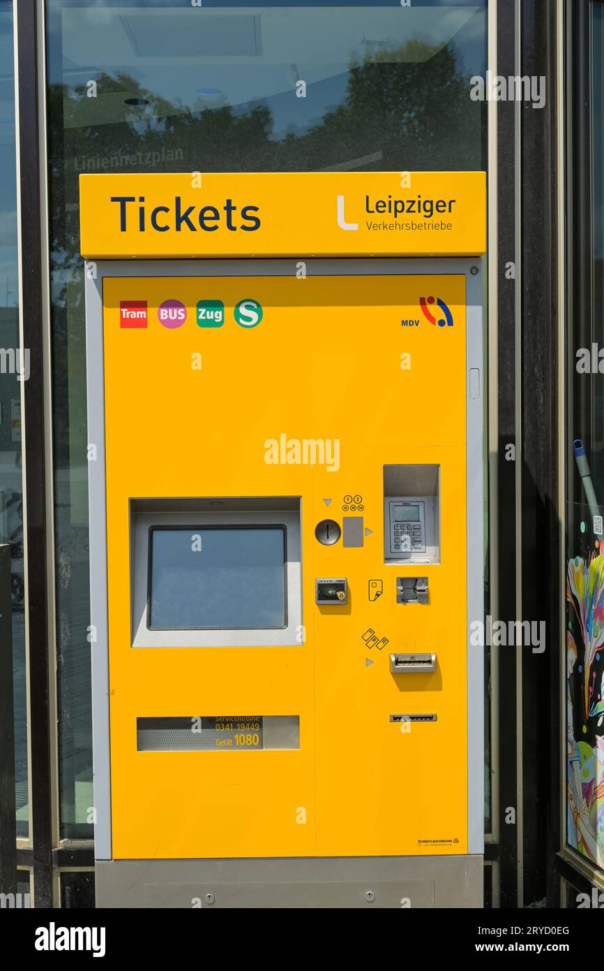 Ticket Automat, Leipziger Verkehrsbetriebe, Leipzig, Sachsen, Deutschland Stock Photo