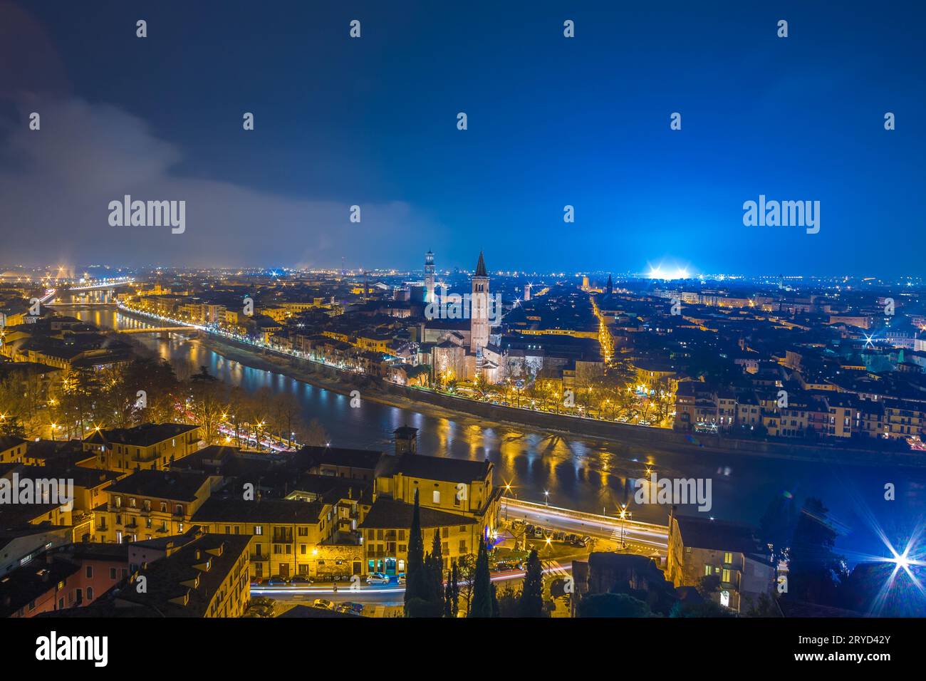 Verona night veneto italy hi-res stock photography and images - Alamy