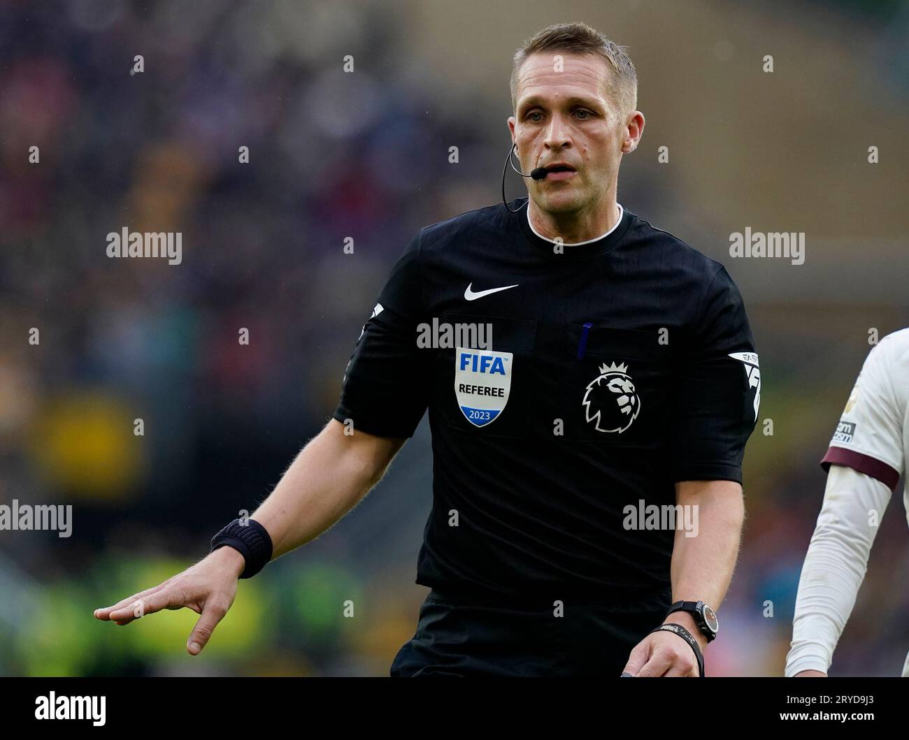 Wolverhampton, UK. 30th Sep, 2023. Referee Craig Dawson during the Premier League match at Molineux, Wolverhampton. Picture credit should read: Andrew Yates/Sportimage Credit: Sportimage Ltd/Alamy Live News Stock Photo