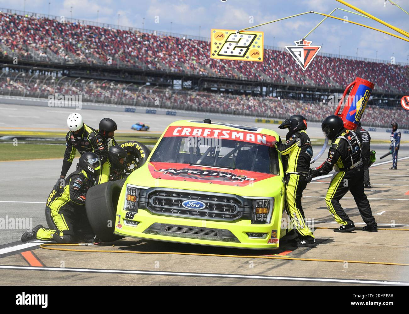 TALLADEGA, AL - SEPTEMBER 30: Matt Crafton (#88 ThorSport Racing Jack ...