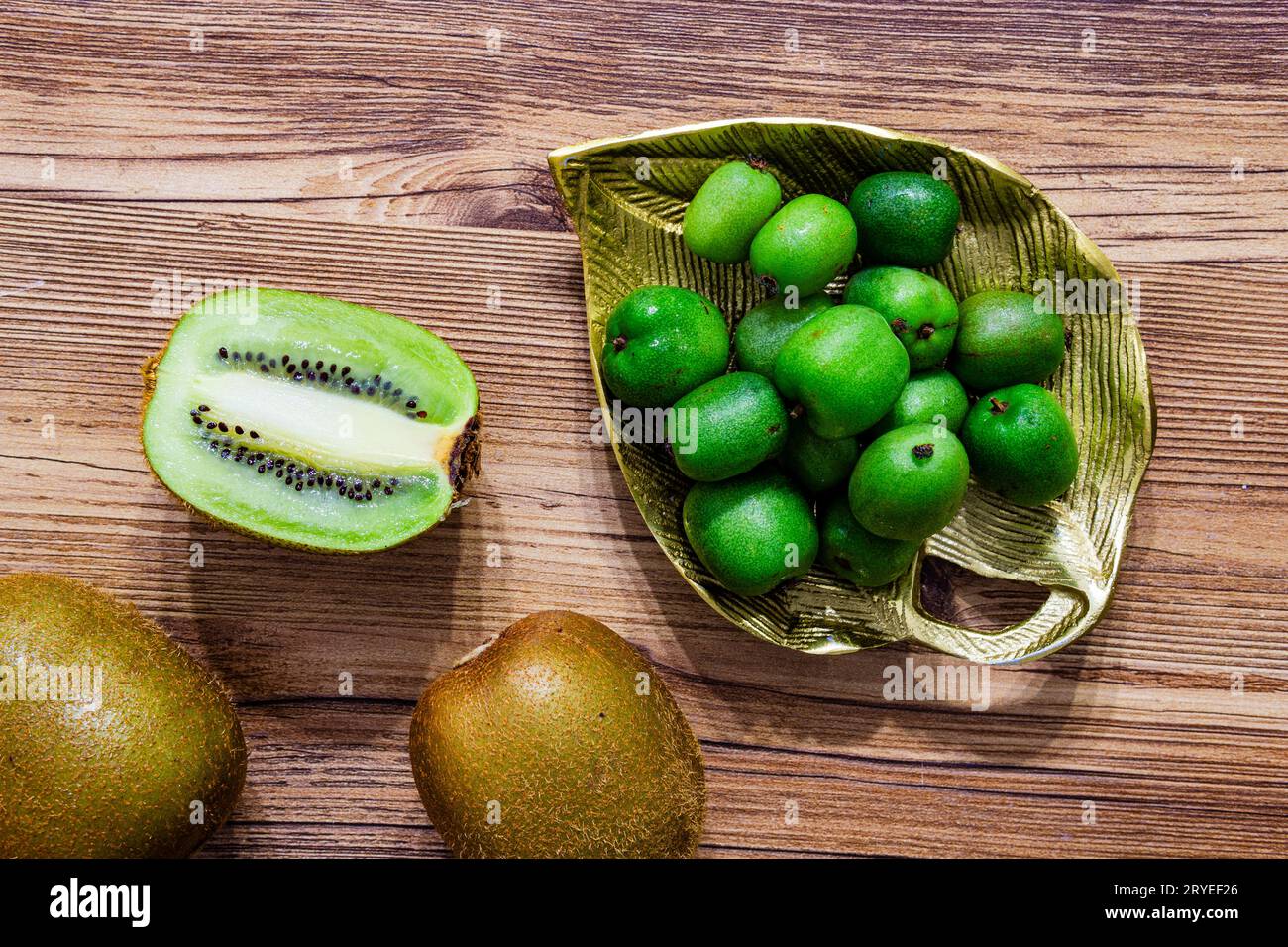 Mini kiwi hi-res stock photography and images - Alamy