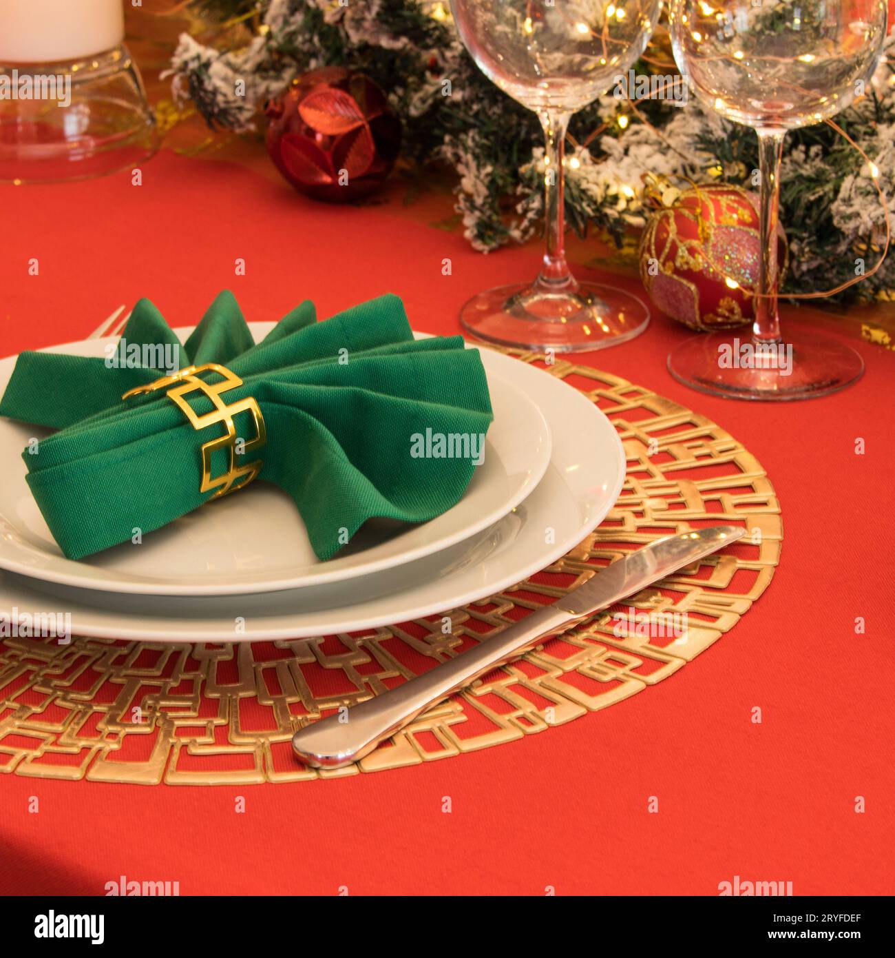 Plate cutlery served christmas hi res stock photography and images Alamy