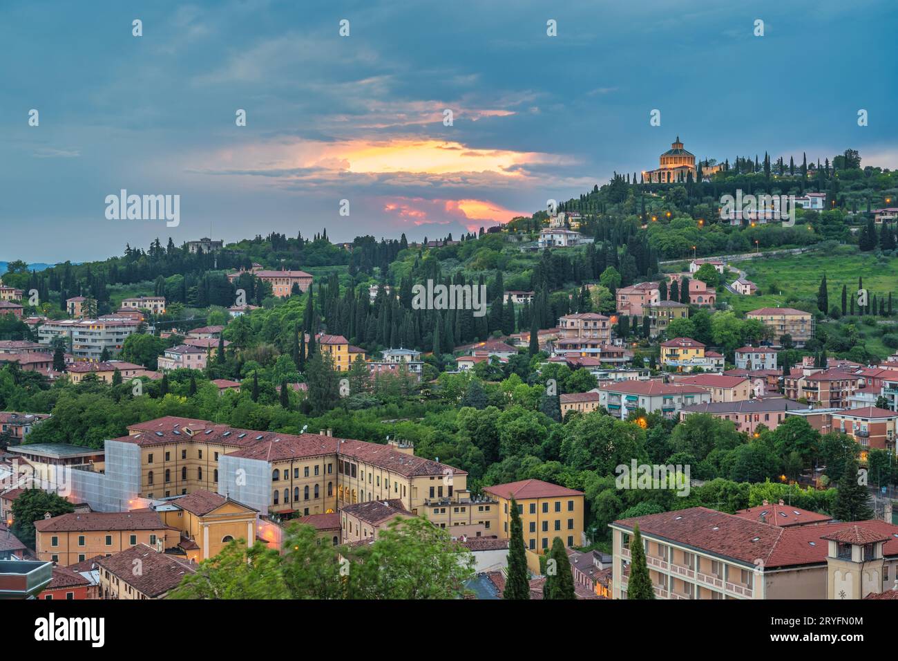 Verona city center hi-res stock photography and images - Alamy