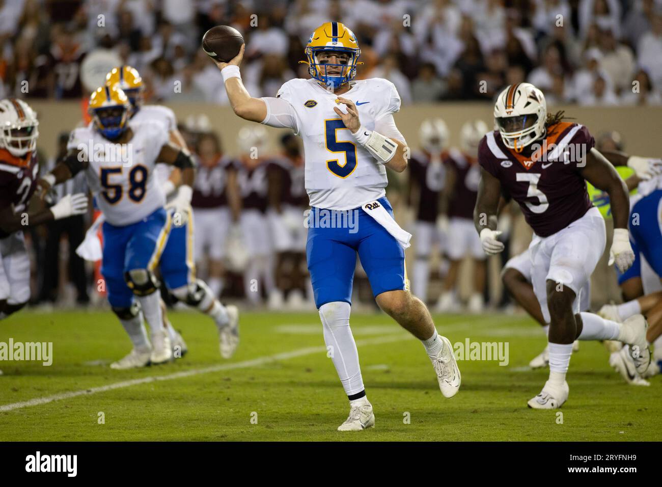 Lane Stadium Blacksburg, VA, USA. 30th Sep, 2023. Pittsburgh Panthers
