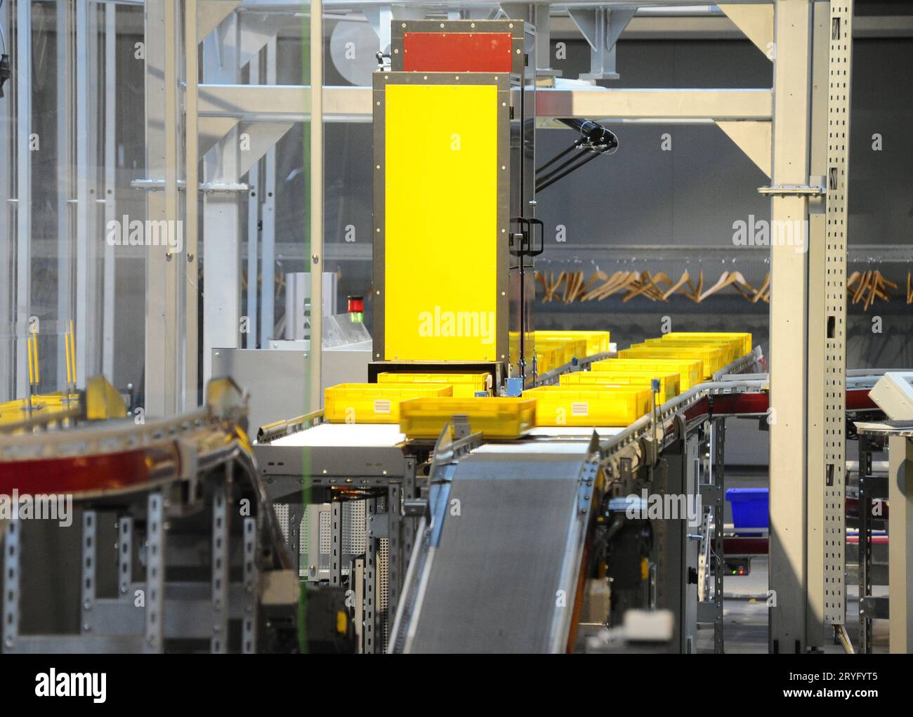 Conveyor belt in warehouse logistics Stock Photo Alamy