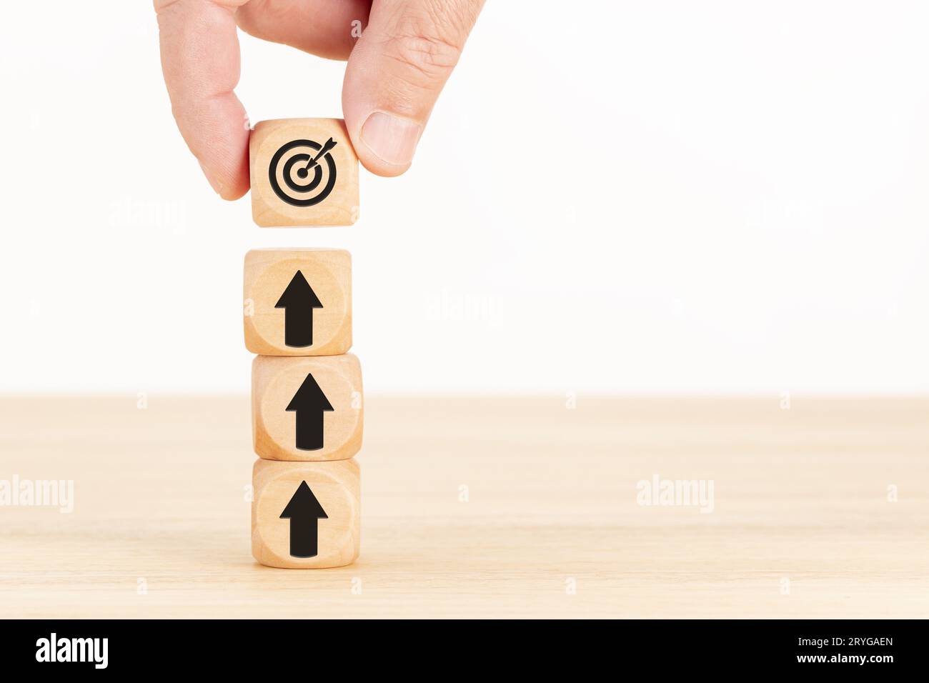 The Learning Journey Stacking Cubes : Target