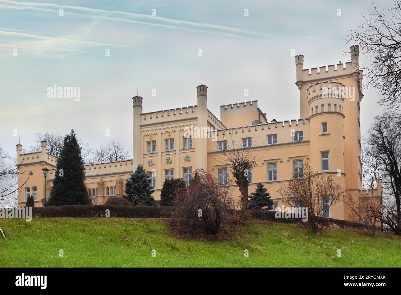 Facade old palace historic hi-res stock photography and images - Alamy