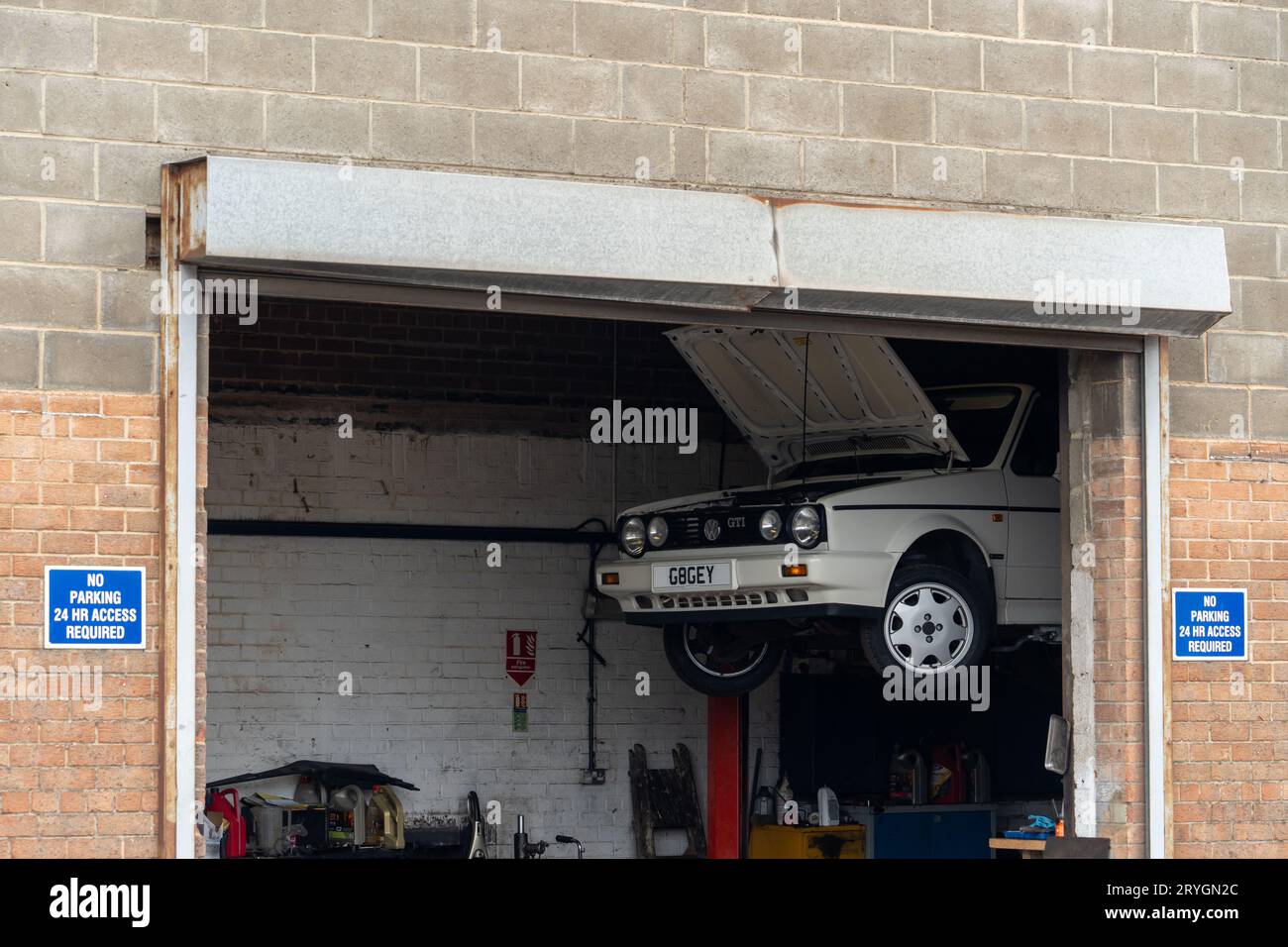 Garage mechanic shop on North Road industrial area in the town of Middlesbrough, UK Stock Photo