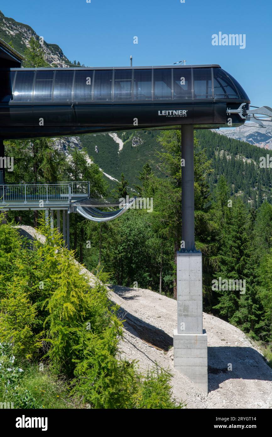 Cortina d'Ampezzo, Dolomites, Italy - July, 8, 2022 : Ropeway station ...