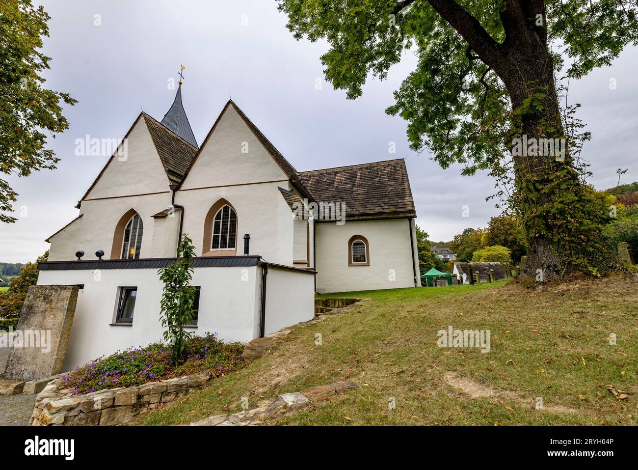 Kalletal Talle, Germany. 01st Oct, 2023. Exterior shot of St. Peter's ...