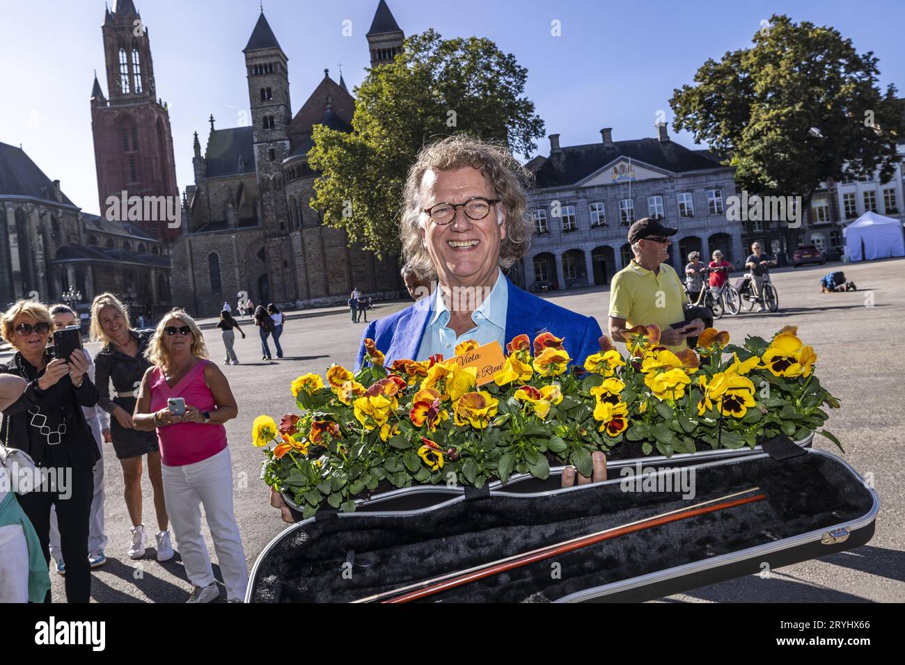 Andre rieu stradivarius hires stock photography and images Alamy