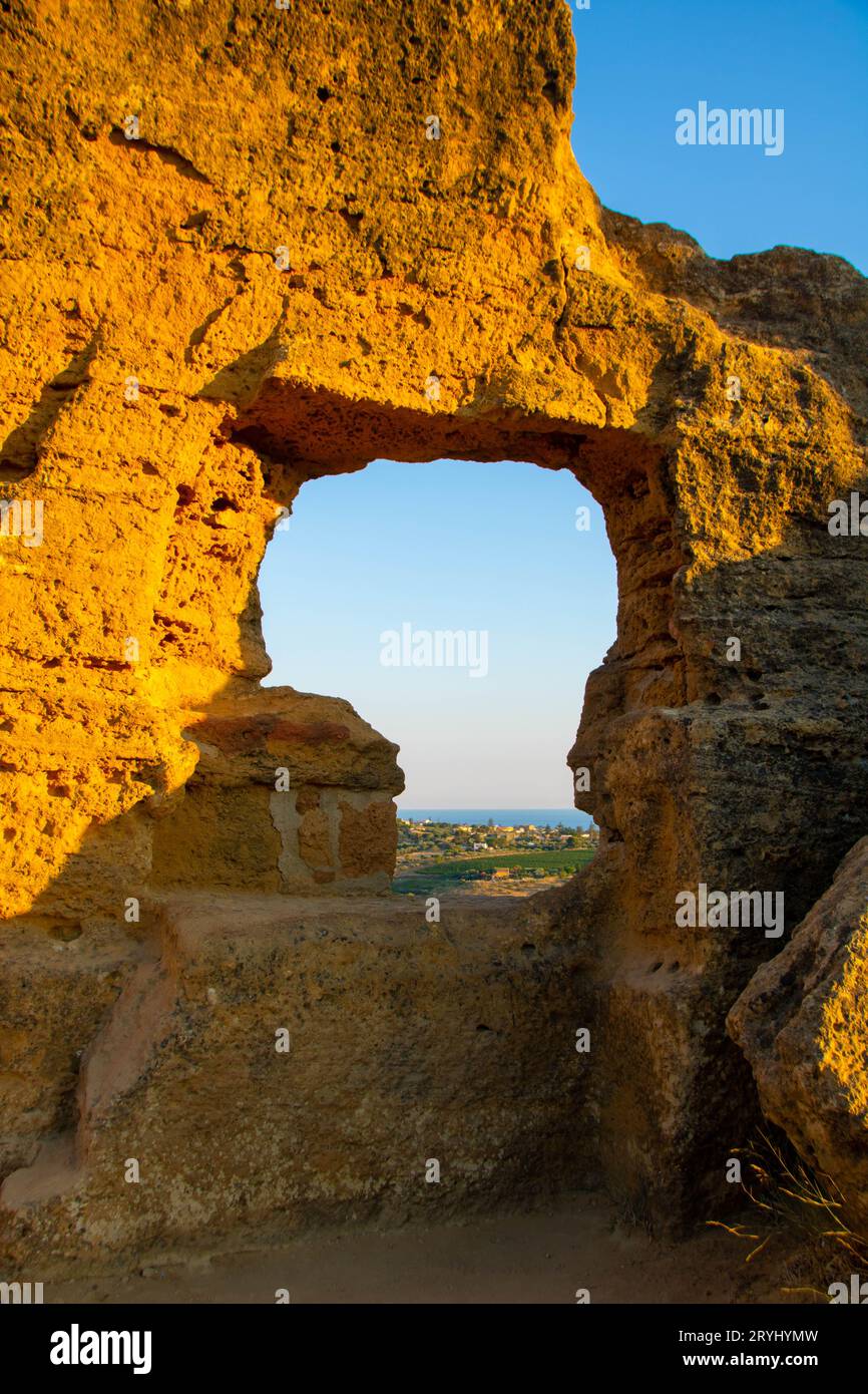 Temples of history hi-res stock photography and images - Alamy