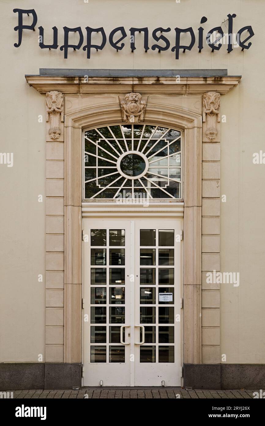 A Leroy lettering set from 1950 Stock Photo - Alamy