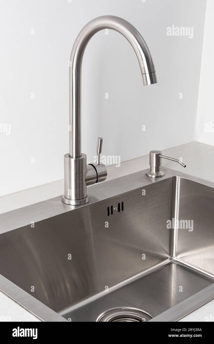 Kitchen sink detail hi-res stock photography and images - Alamy