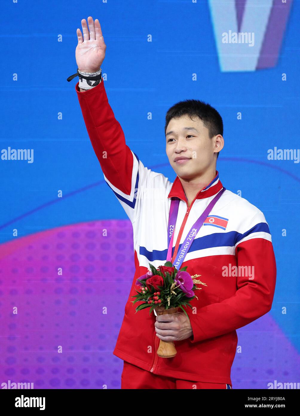 Hangzhou, China's Zhejiang Province. 1st Oct, 2023. Silver medalist Ri ...