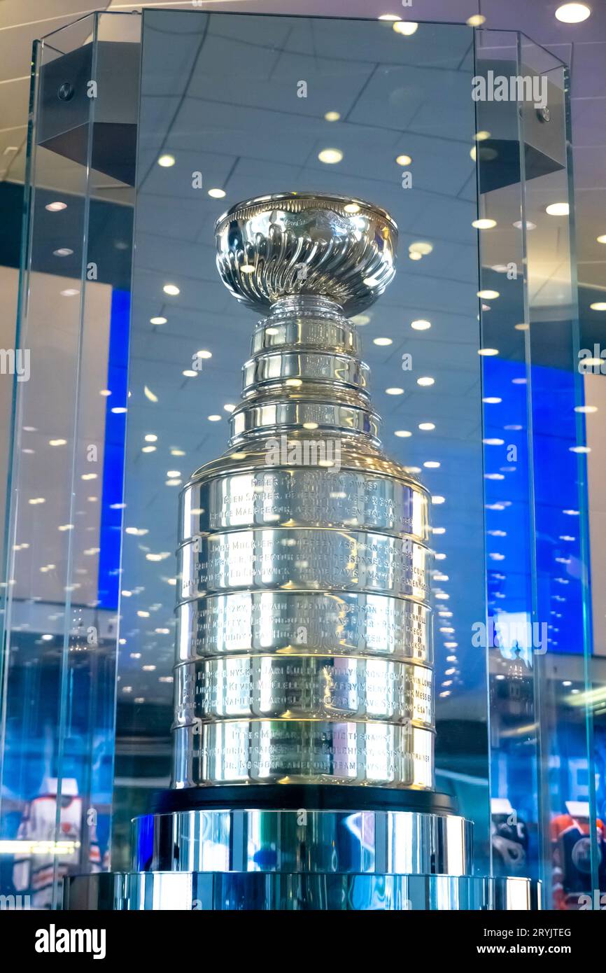 Stanley Cup, Gallery posted by Cylena M