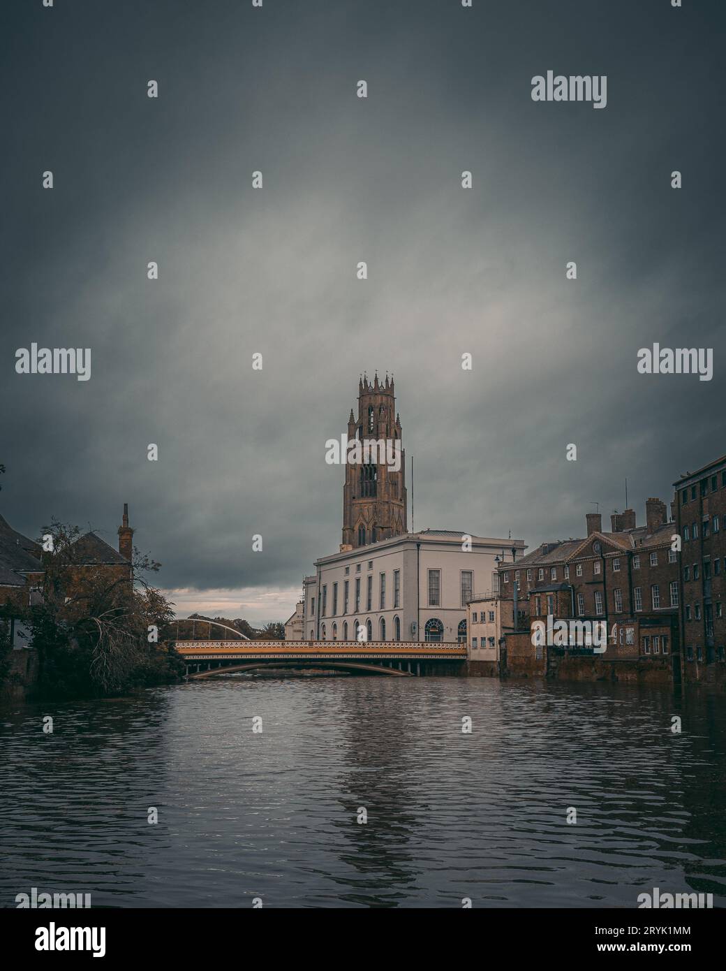 Exceptionally high tide on the River Witham running through the town centre of Boston, Lincolnshire, UK. The tide is almost over topping the quayside. Stock Photo