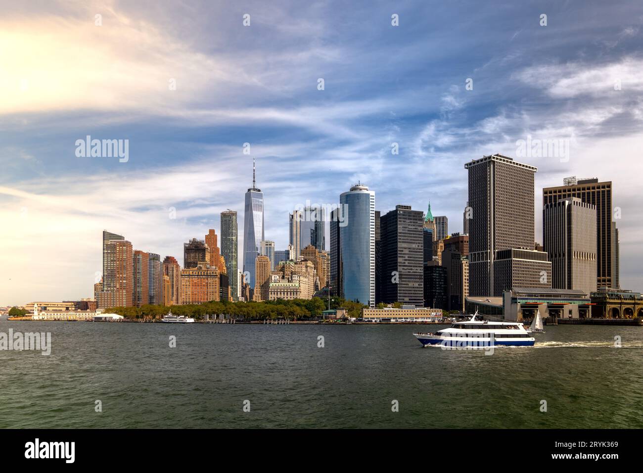 LOWER MANHATTAN, NEW YORK, USA - SEPTEMBER 16, 2023.  A landscape view of Lower Manhattan and the financial district overlooking the ocean from the St Stock Photo