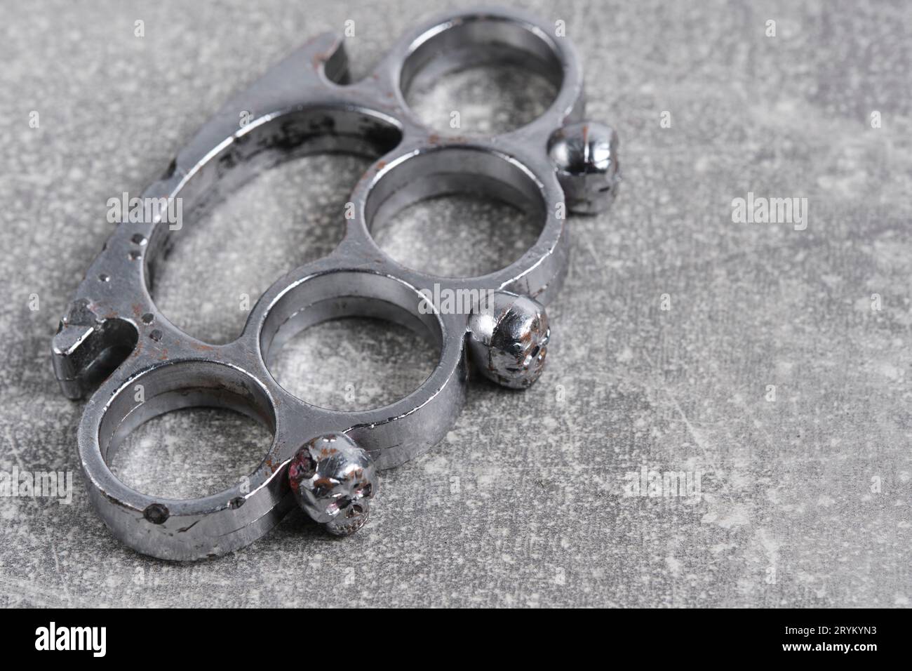 730+ Brass Knuckle Stock Photos, Pictures & Royalty-Free Images - iStock |  Brass knuckle ring