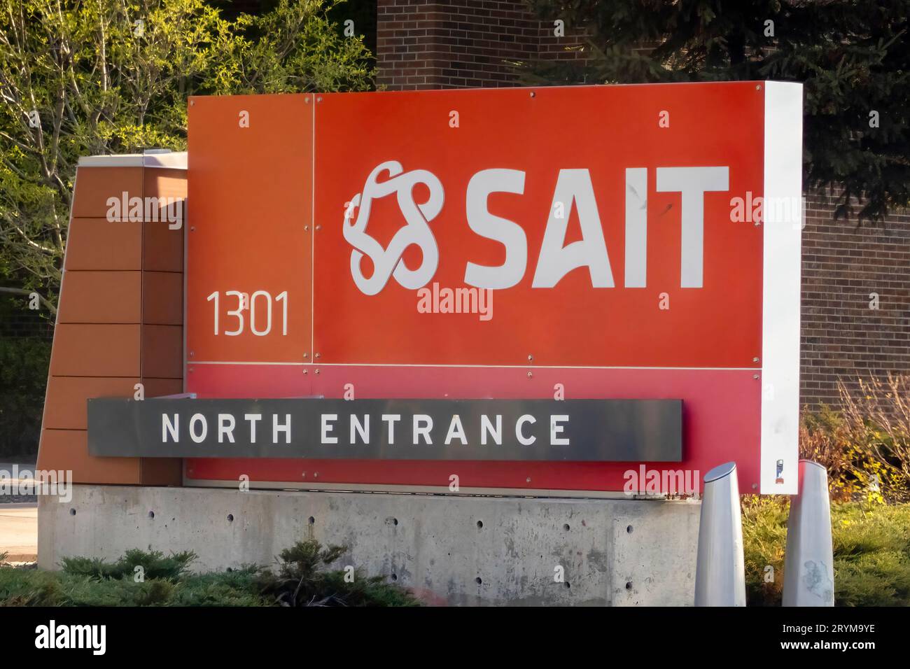 Calgary, Alberta, Canada. May 12, 2023. A SAIT Collage sign, Southern Alberta Institute of Technology. Stock Photo