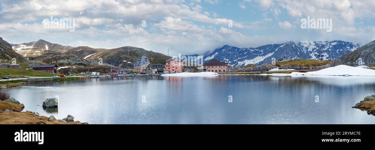 Spring hiking hi-res stock photography and images - Alamy
