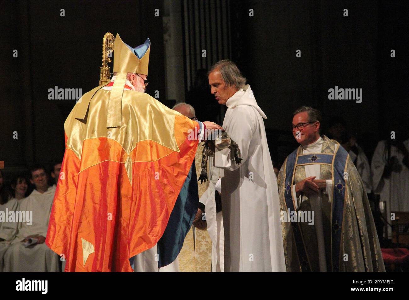 New York, New York, USA. 1st Oct, 2023. New York, October 1, 2023 .The Feast of St. Francis and Blessing of the Animals at The Cathedral of Saint John the Devine is a Cathedral tradition.The Cathedral Church of Saint John the Divine had in attendance a Sloth, Owl, Camel, Goats a Boa Constrictor Cats and Dogs (Credit Image: © Bruce Cotler/ZUMA Press Wire) EDITORIAL USAGE ONLY! Not for Commercial USAGE! Stock Photo