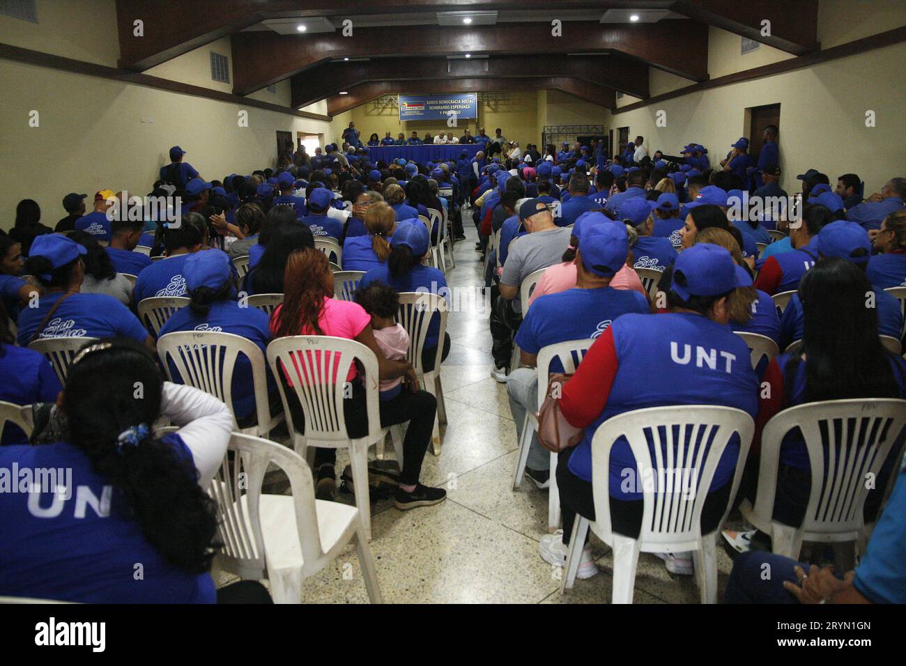 Venezuelan professionals, technicians and militants of the political party 'A New Times'(UNT), reaffirm their commitment to supporting the candidacy of Henrique Capriles Radonski in the opposition primary elections this Saturday, September 30 in the municipality of San Francisco Venezuela. Event that was attended by the state and municipal leadership of the UNT movement, headed by the Mayor of the southern municipality Gustavo Fernández Méndez and CLEZ deputy José Leonardo Caldera. Who transmitted the message to their militancy to strengthen the political machinery in every corner of the natio Stock Photo