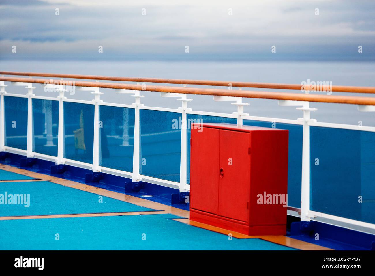Ship cabinet hi-res stock photography and images - Alamy