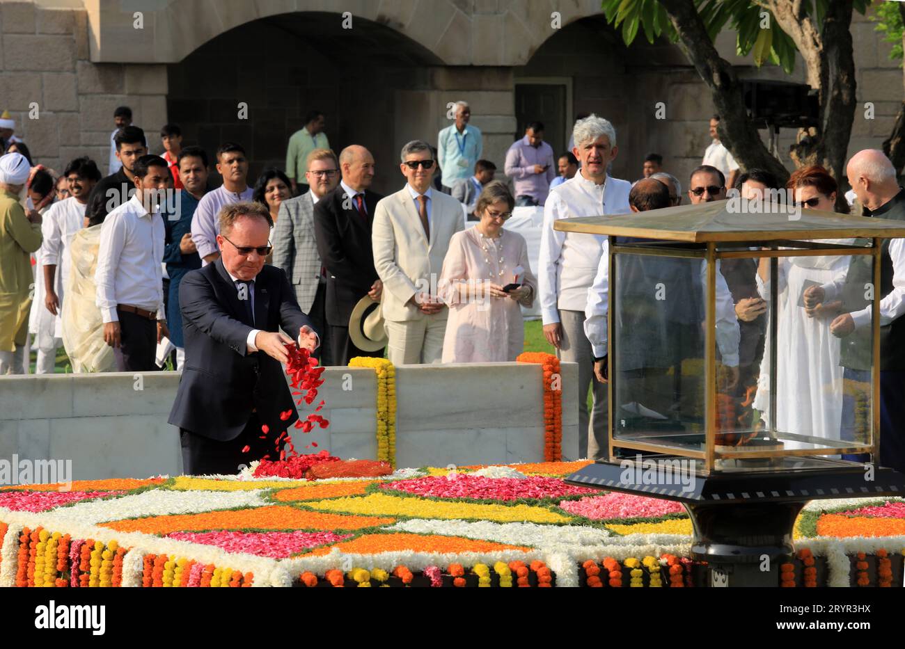 New Delhi, India. 02nd Oct, 2023. Diplomats in India lay flower petals