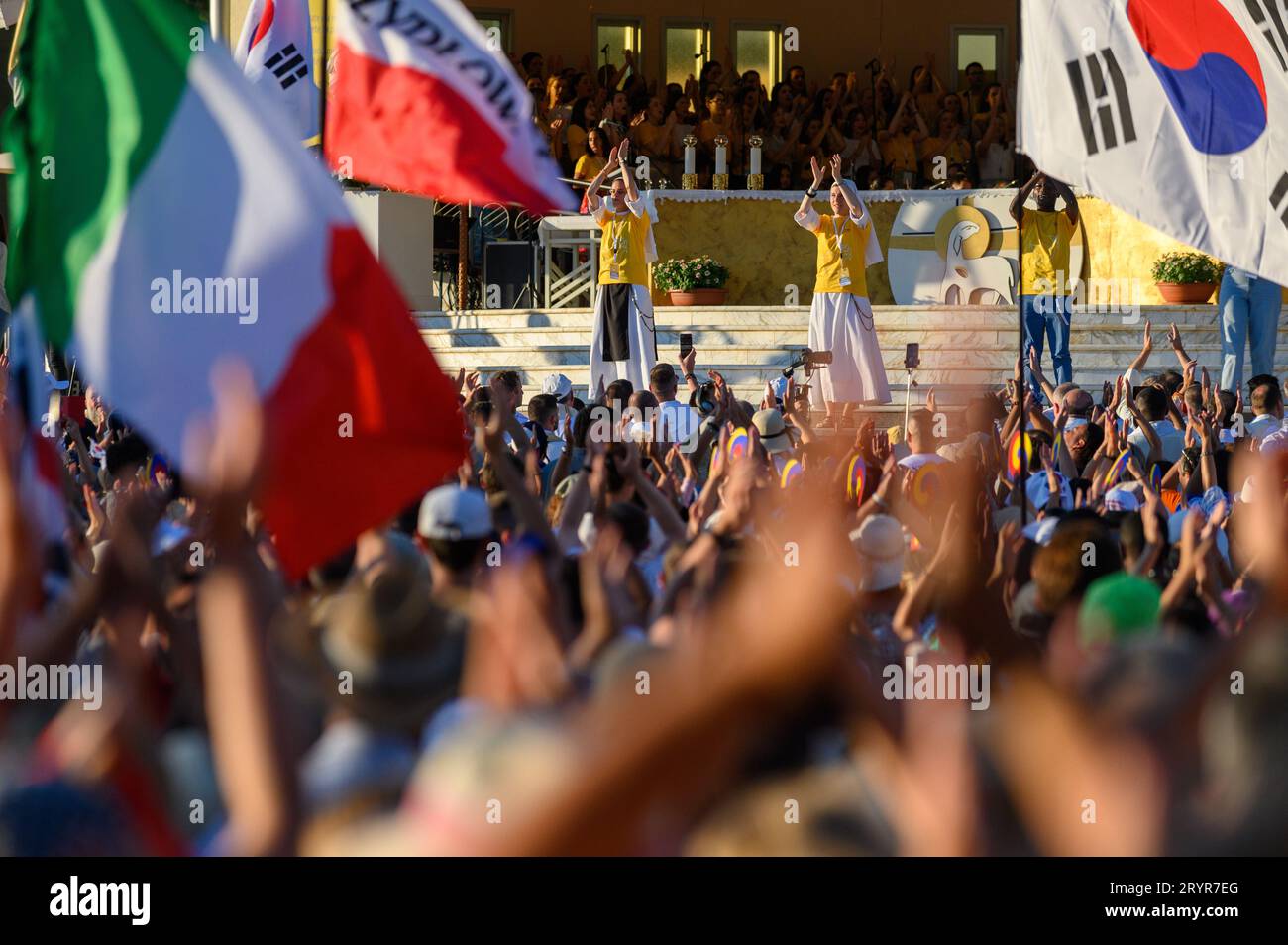 Young people dancing to Christian songs during Mladifest 2022 the
