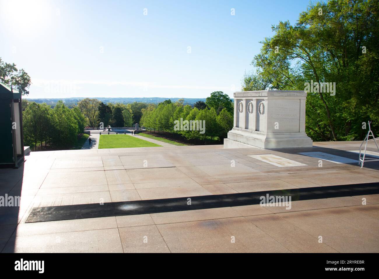 tomb of unknown soldier arlington