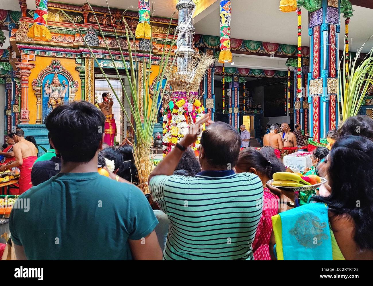 Hindu temple Sri Kamadchi Ampal, interior view, temple festival, Hamm