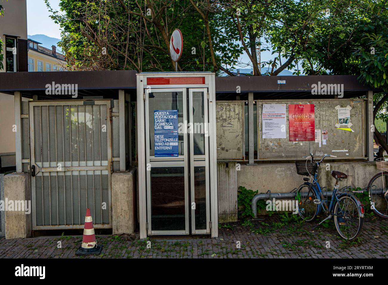 Telefonzellen hi-res stock photography and images - Alamy