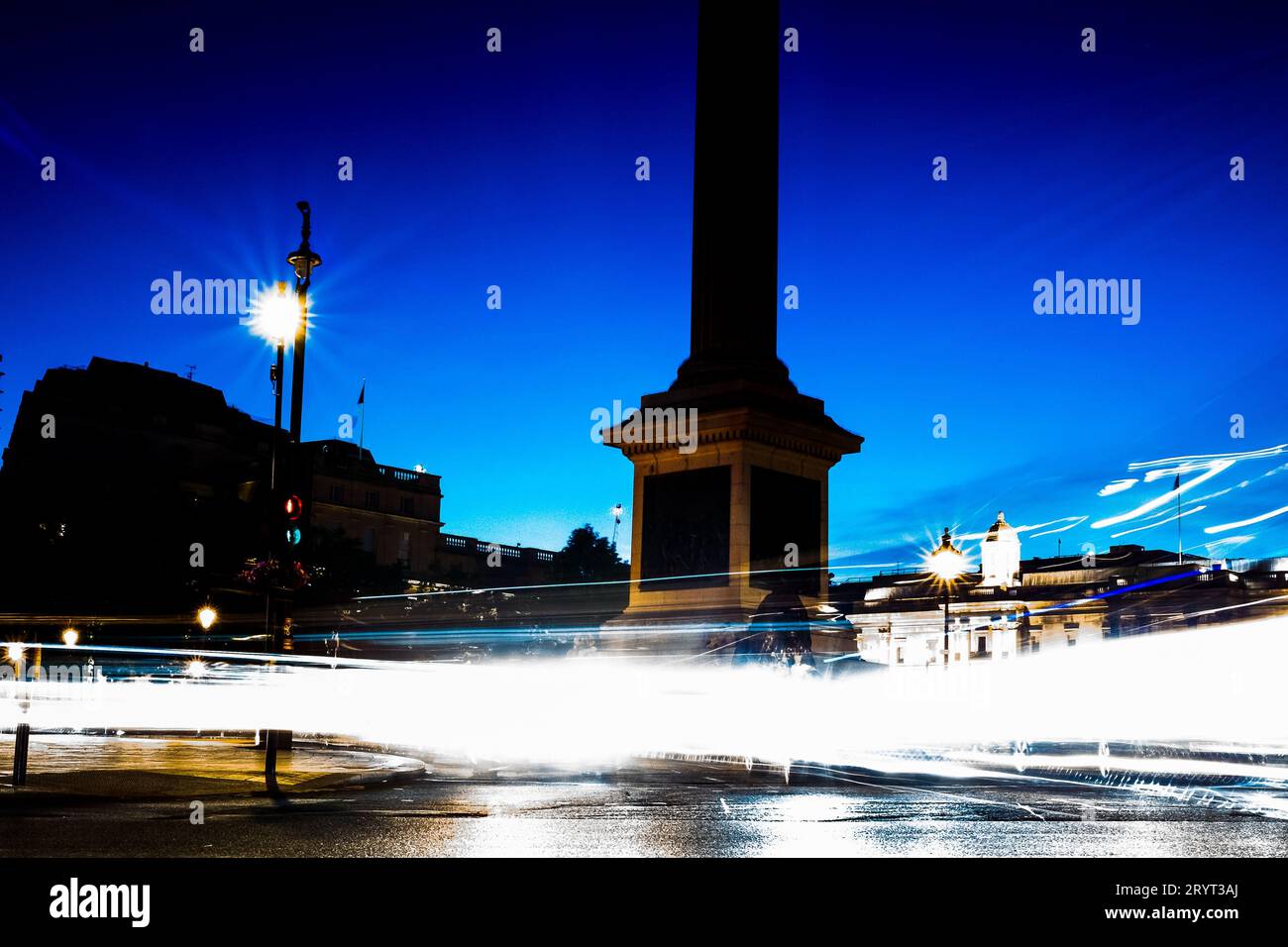 Long exposure car headlights hi-res stock photography and images - Alamy