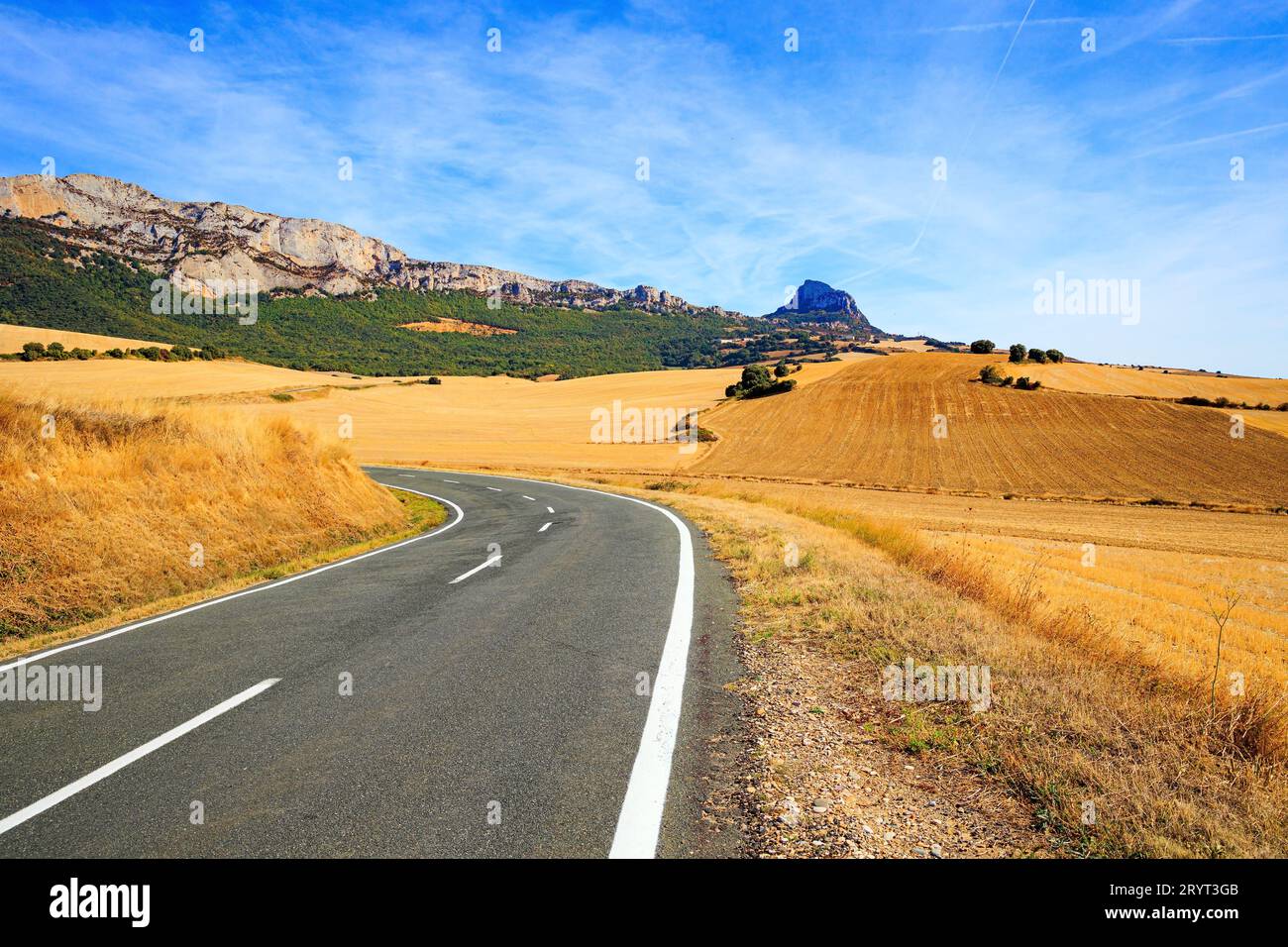 Gorgeous farm fields hi-res stock photography and images - Alamy
