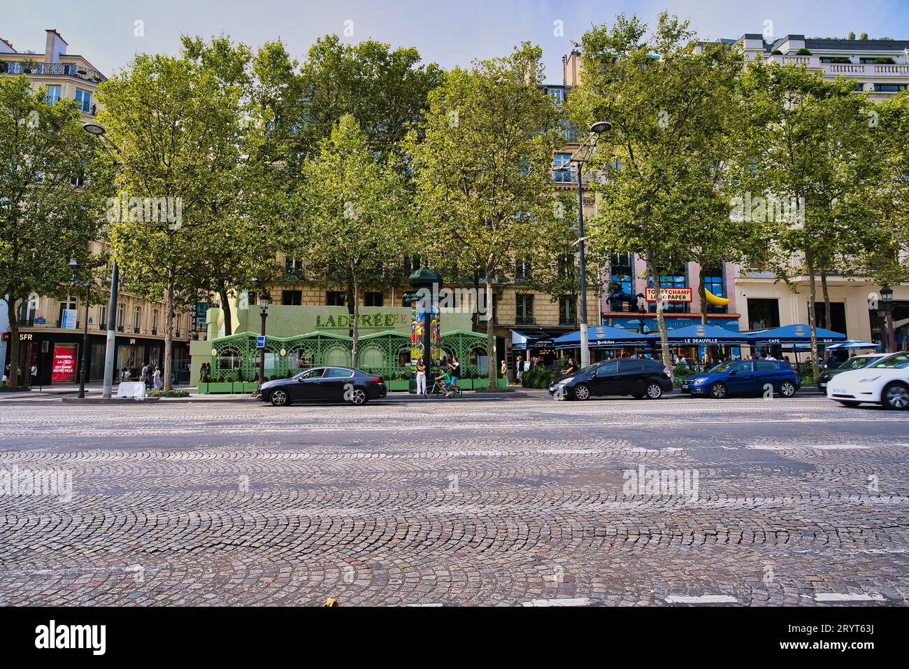France, Paris, 20.08.2023, Ladurée Paris Champs Elysées, Maison Ladurée, Opened in 1997 at 75 Avenue des Champs-Elysées, the Maison wanted to recreate Stock Photo