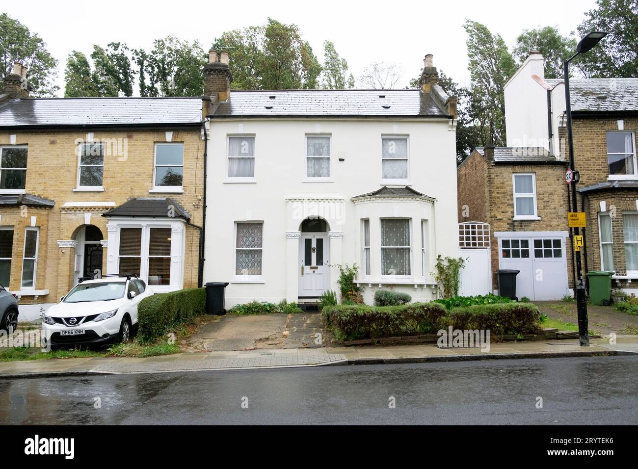 Exterior outside view of house home on Wood Vale road in Forest Hill
