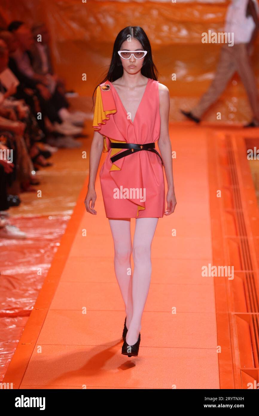 A Model walks the Runway during the Louis Vuitton SS 24 show during Paris  Fashion Week