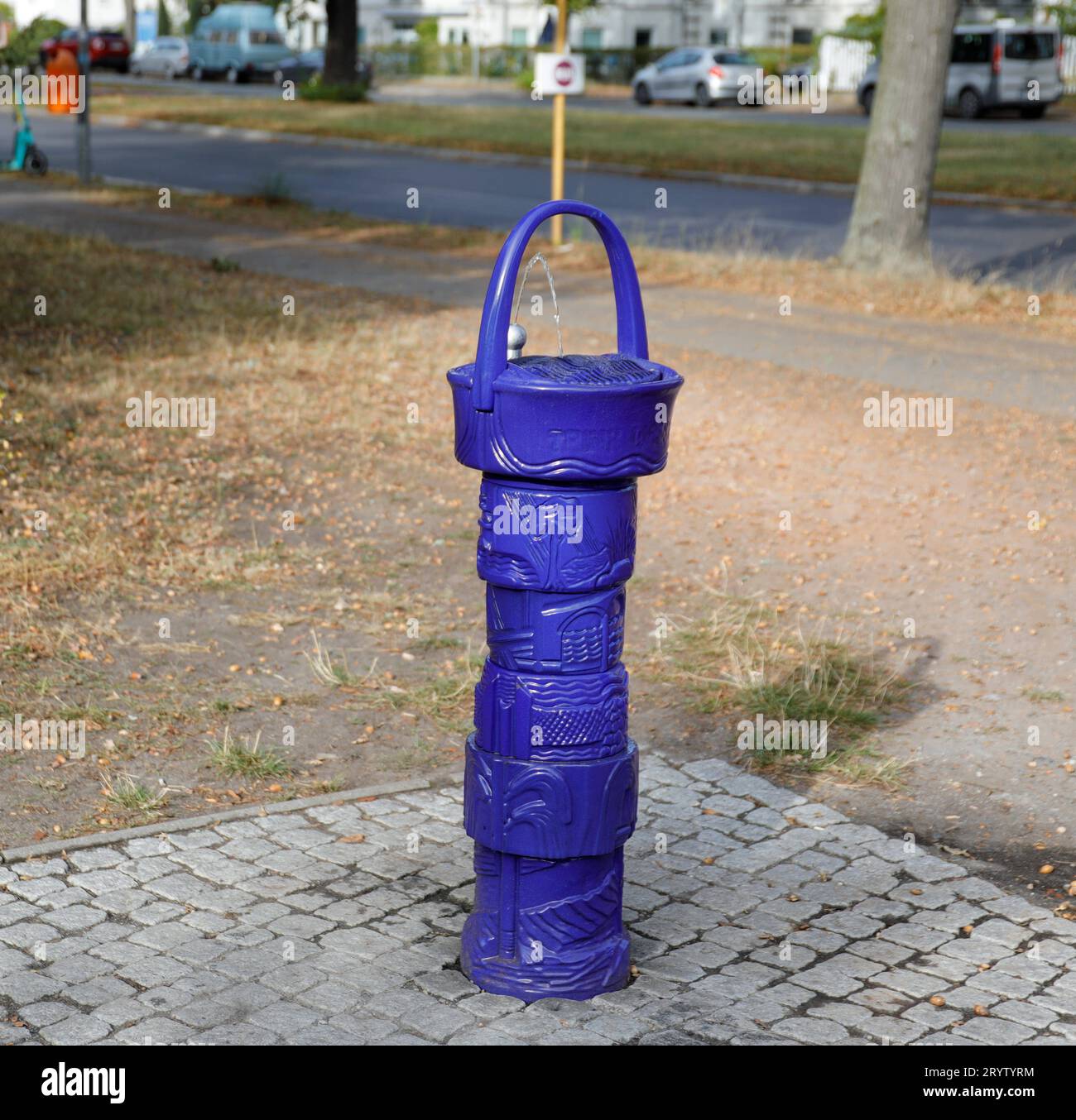 Public Drinking Fountains Hi res Stock Photography And Images Alamy
