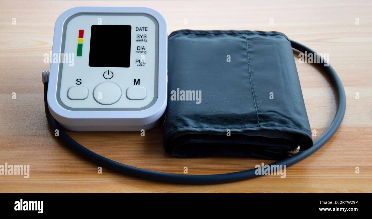 Blood pressure gauge high hi-res stock photography and images - Alamy