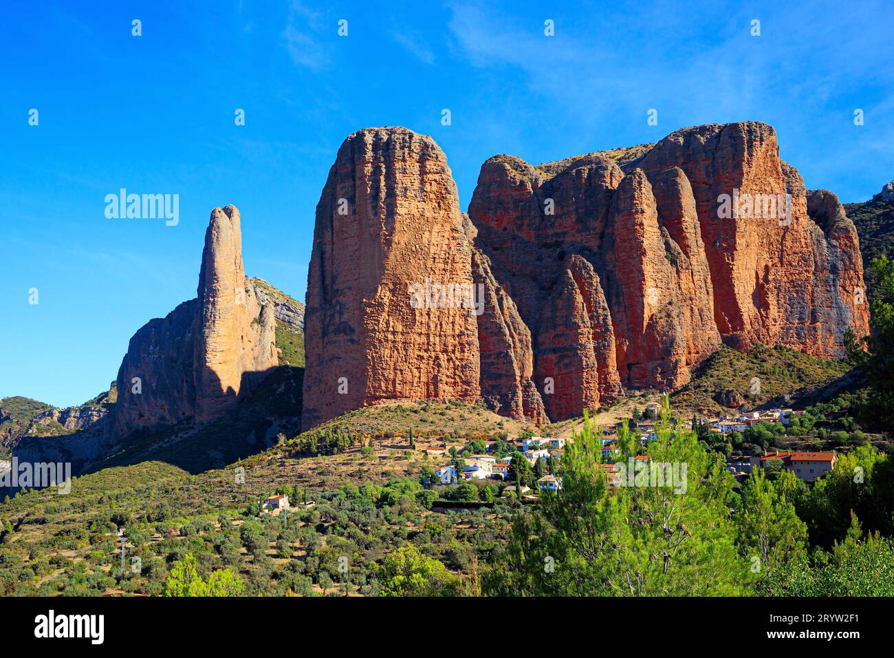 Foothills of the pyrenees hi-res stock photography and images - Alamy